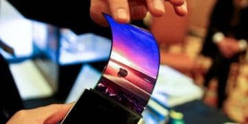 Are we going to see a flexible OLED display on the Galaxy Note 3?