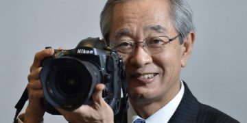 Nikon getting ready to compete in the camera phone market?