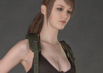 Kojima asked for a sexy cosplay and… here’s what he got!